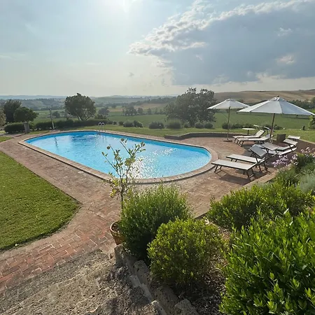 Con Piscina Immerso Nel Delle Crete Senesi *