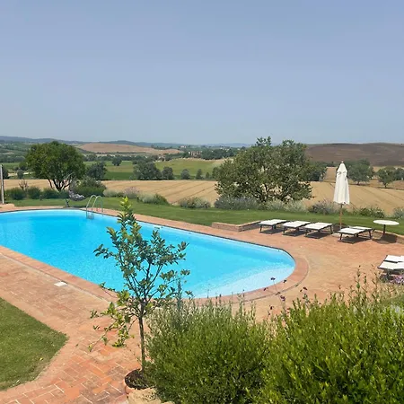 Con Piscina Immerso Nel Delle Crete Senesi *